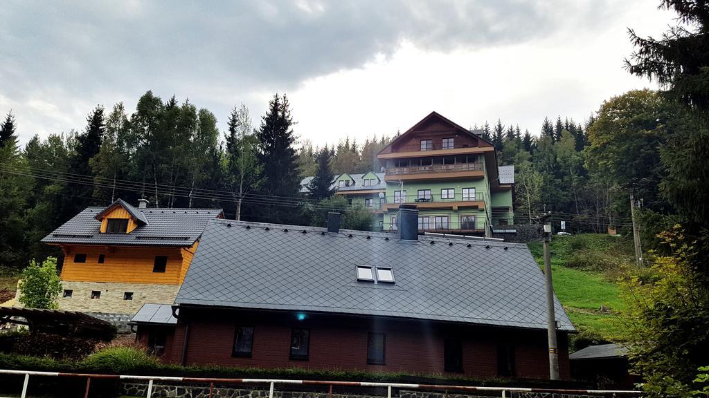 Apartmany Orbit Karlov Malá Morávka エクステリア 写真